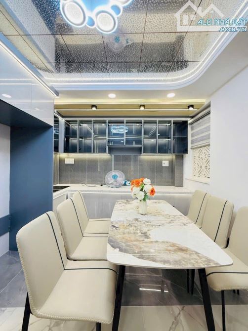 GIẢM SÂU HƠN 200 TRIỆU, NHÀ ĐƯỜNG CÔ BẮC, PHƯỜNG 1, PHÚ NHUẬN - GIÁ:4TỶ550/73M2. SHR - 5