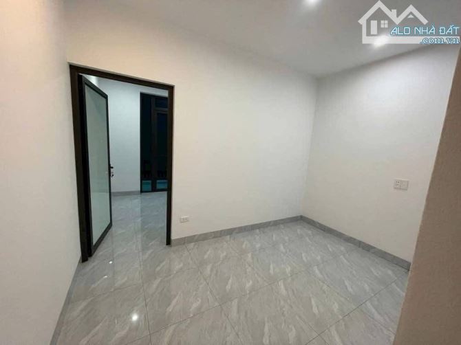 Bán nhà 4 tầng thiết kế hiện đại ngõ phố phường Tân Bình TPHD - 5