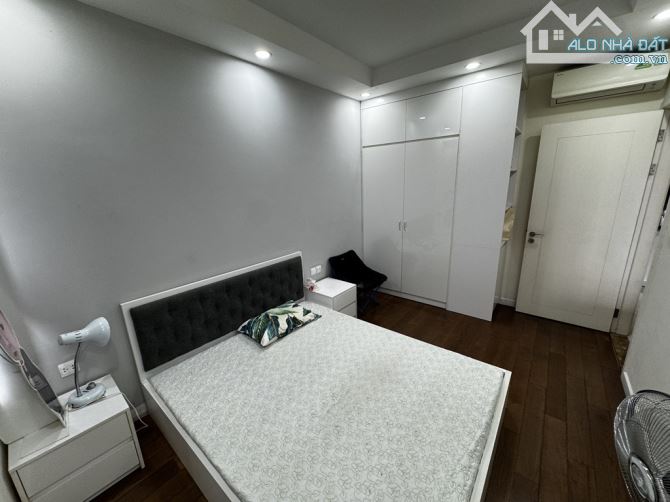 Bán căn góc 3 ngủ tòa C3 D