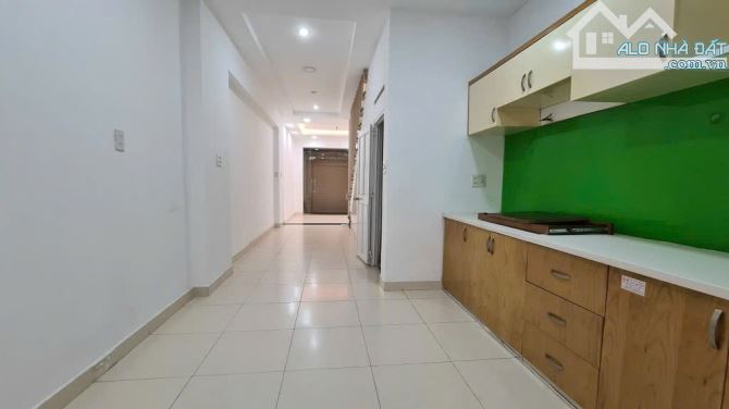 MẶT TIỀN HẺM BÙI ĐÌNH TUÝ - XE HƠI TẬN NHÀ -2 TẦNG - 50M2 - CHỈ TỪ 6 x TỶ - 5