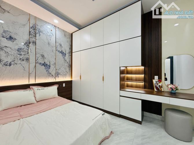 Bán gấp nhà riêng đường Điện Biên Phủ, Quận 10. Giá 3Tỷ420/ 4x12,3m-49,2m-2Lầu, sân thượng - 5