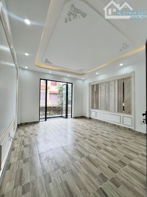 Bán nhà 5 tầng hướng Đông Nam có Thang Máy khu tđc Hồ Đá, Sở Dầu, Hồng Bàng 63m giá 5,8 tỷ - 5