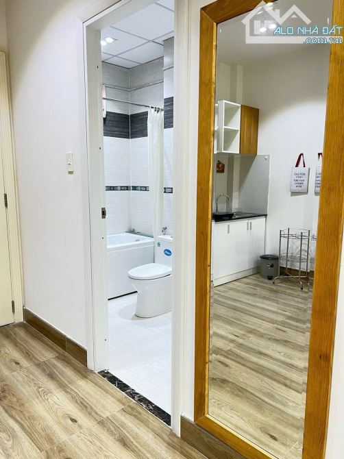 📢Cho thuê phòng ban công gần Ba Son Quận 1__phố Tây_thang máy_đủ nội thất_chỗ đậu oto - 5