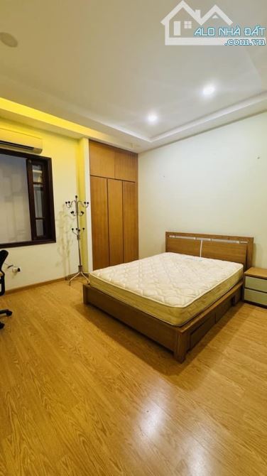 Nguyễn Chí Thanh, Phân lô, Ngõ thông, 10m oto tránh. 63m2x5t, MT 4.5m. Chỉ 14.8 tỷ! - 5