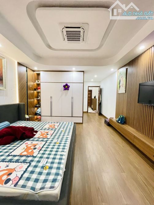 PHÂN LÔ HỒ TÙNG MẬU, 6 TẦNG THANG MÁY, GARA OTO, NỘI THẤT SIÊU XỊN, 90m MT 5m 19 Tỷ - 5