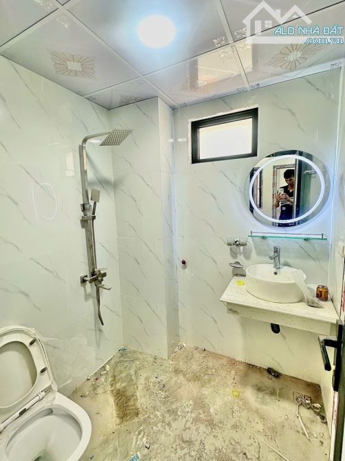🏡Nhà mới đường Phú Diễn - gần đường HỒ TÙNG MẬU dt 45m2 xây 5 tầng nhỉnh 9 Tỷ - 🌺 Ô TÔ Đ - 5