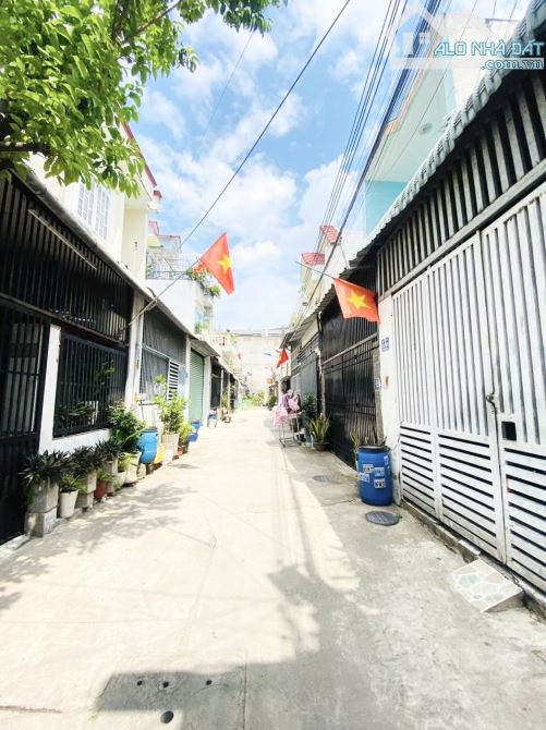 Nhà cấp 4 trung tâm lái thiêu sổ hồng riêng bao sang tên. - 5