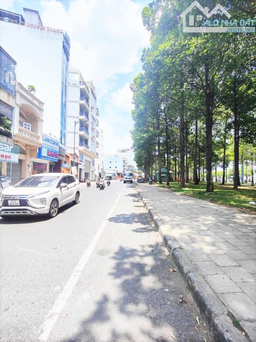 BÁN GẤP – Căn hộ Tầng Trệt 108m2, Chung cư Mặt Tiền đường Võ Văn Kiệt Quận 5 giá 8.5 tỷ - 5