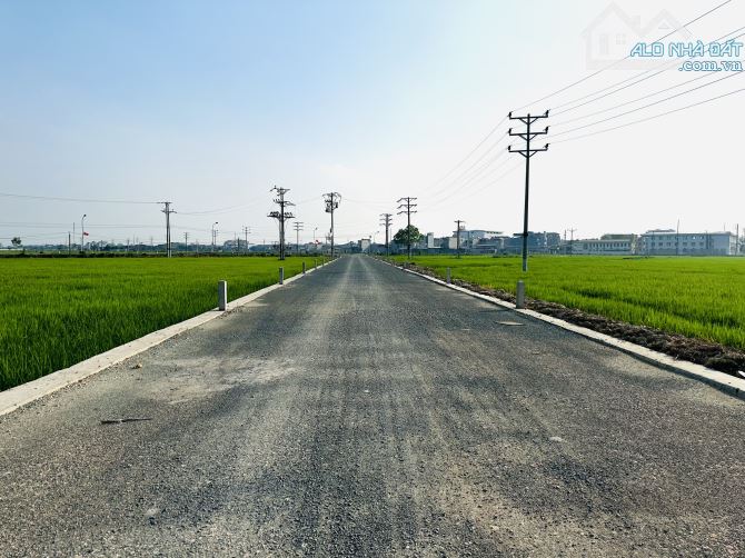 BÁN LÔ ĐẤT 66.6M² TẠI DÂN HÒA – Ô TÔ VÀO TẬN ĐẤT– CÁCH NGÃ TƯ VÁC CHƯA ĐẦY 1KM - 5