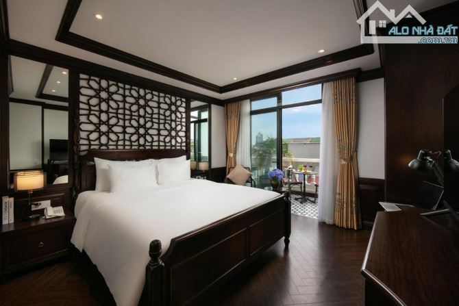 Bán khách Sạn mặt phố Cầu Gỗ, 13 tầng, 256m2, măt tiền 8.5m, 1 hầm, 215 tỷ rất gần hồ gươm - 6
