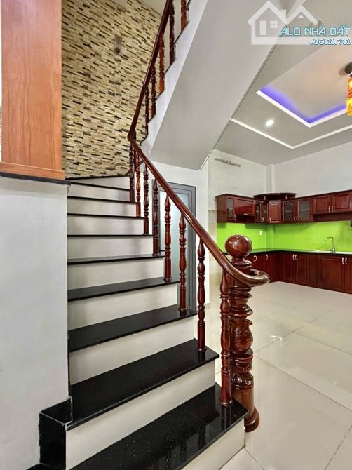 ✨ NHÀ 4 TẦNG ĐÚC BTCT KIÊN CỐ, 53M2 (4x14M) Nở Hậu, HẺM NHỰA 2 XE HƠI TRÁNH NHAU - 6,48 TỶ - 6