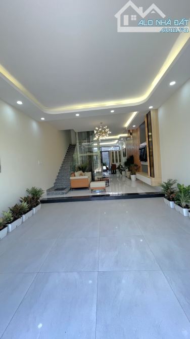 Siêu Phẩm Nhà Đẹp Thang Máy, 90m², 4 Tầng, Mặt Tiền Đường D, Quận 7, Chỉ Nhỉnh 14 Tỷ - 6