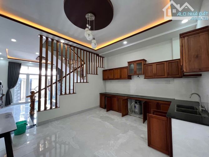 Bán nhà 2 tầng hẻm Lương Định Của ngay chợ Chiều , Vĩnh Ngọc , Nha Trang Giá 2 Tỷ 850 triệ - 6