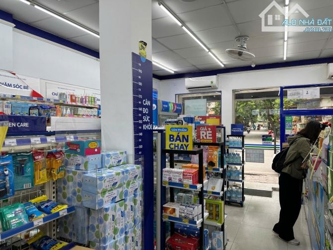 Bán nhà Phố Nguyên Hồng. Đống đa. Diện tích 48m. Mặt tiền 6m. 5 tầng. Giá 25 tỷ - 6