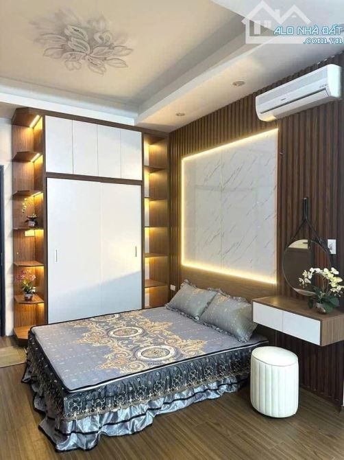 Chỉ Cần 3,5 Tỷ Có Ngay Căn Nhà Đẹp 40m2 SHR – 4PN – HXH Đ.Nguyễn Đình Chiểu, P.3, Quận 3 - 6