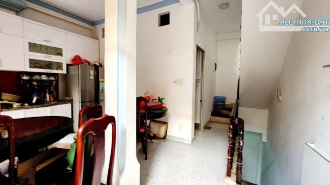 HẺM XE HƠI THẠCH LAM TÂN PHÚ NGANG 5,2X8- 5 TẦNG- 6 Tỷ- - 6