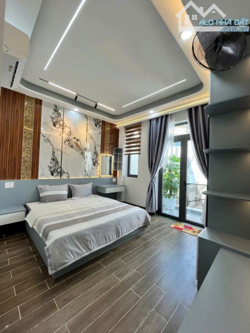 CHÍNH CHỦ BÁN NHÀ NGUYỄN SUÝ 4X16M 5 TẦNG MỚI , GIÁ 8,7 TL - 6