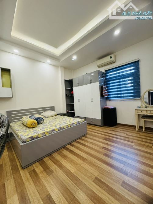 NHÀ ĐẸP HẺM KINH DOANH NGAY 120 LÊ VĂN QUỚI 52M2 3 TẦNG GIÁ 6TỶ THƯƠNG LƯỢNG - 6