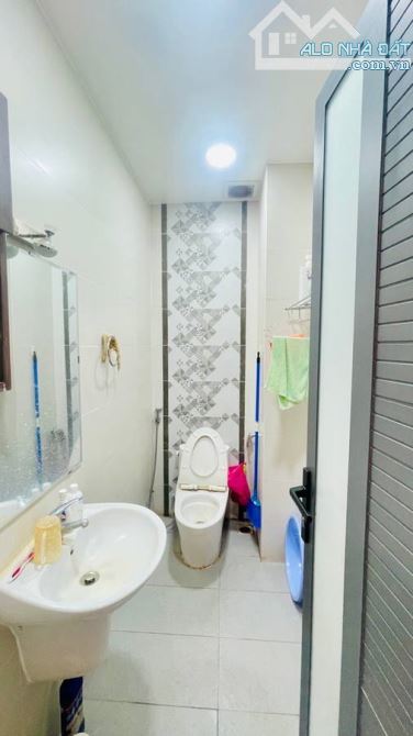 Nhà 4 tầng BTCT – Xe hơi ngủ trong nhà – Hẻm 8m Thoại Ngọc Hầu – Giá chỉ 11.7 tỷ! - 6