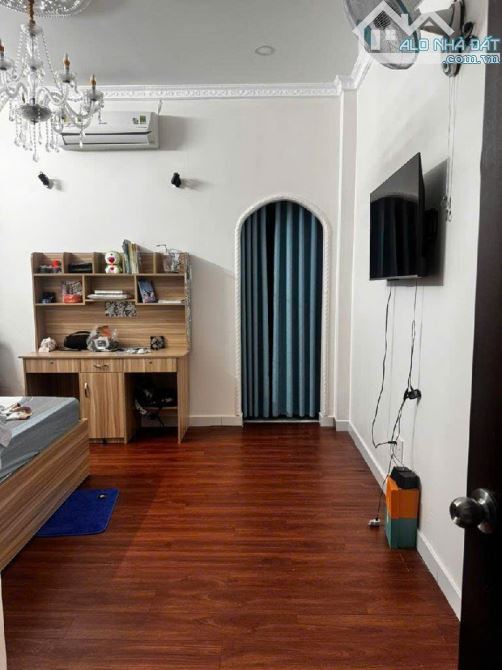NHÀ BÁN, THẠNH LỘC 49, 4.5M X 19M, 3 TẦNG, HXH,GIÁ 4.9 TỶ TL - 6