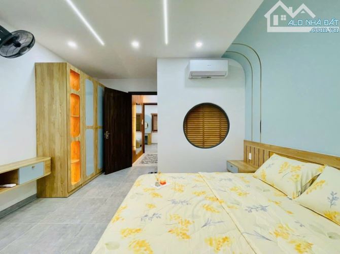 Bán nhà 2 tầng, 54m2 ngay Lê Văn Sỹ, Quận 3. Giá: 3 Tỷ 160. Sổ hồng riêng, hẻm 1/ 4.5m - 6