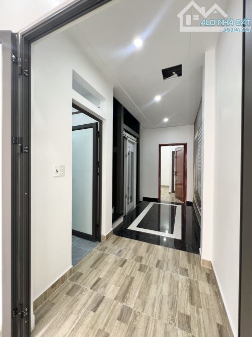 Bán nhà 5 tầng hướng Đông Nam có Thang Máy khu tđc Hồ Đá, Sở Dầu, Hồng Bàng 63m giá 5,8 tỷ - 6