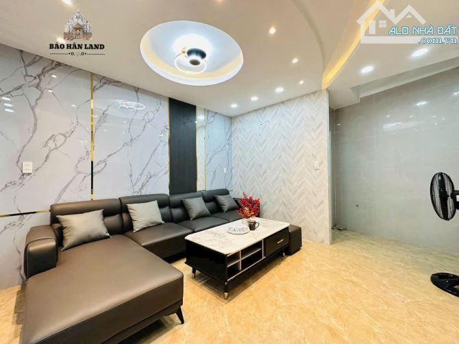 Bán nhà KDC riêng biệt , cách UBND 800 m , 76 m2 giá nhỉnh 11 tỷ - 6