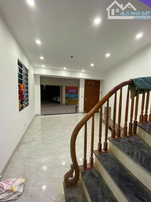 Bán nhà Yên Vĩnh, Hoài Đức, 33.3m2, 5 tầng, mặt tiền 5m, giá 5.25 tỷ - 6