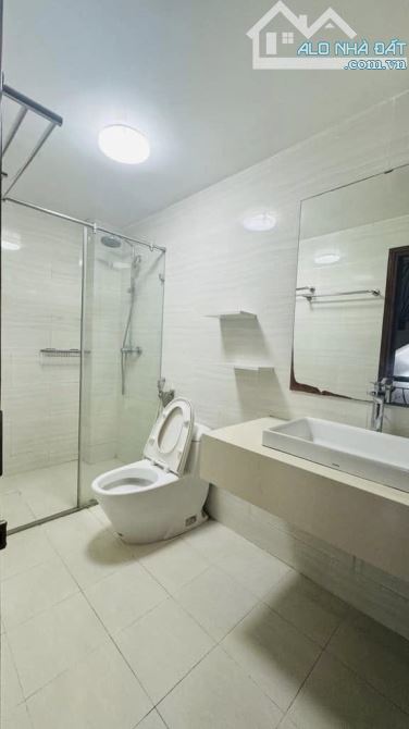 Nguyễn Chí Thanh, Phân lô, Ngõ thông, 10m oto tránh. 63m2x5t, MT 4.5m. Chỉ 14.8 tỷ! - 6