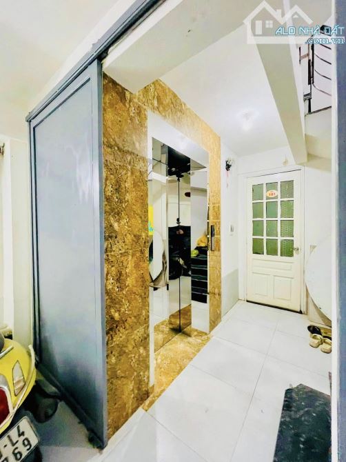 Khương Hạ dịch vụ căn hộ, nhà mới xây 7.5 tầng, 14 phòng studio, dt 85m2, mt 4.8m, 19.9 tỷ - 6
