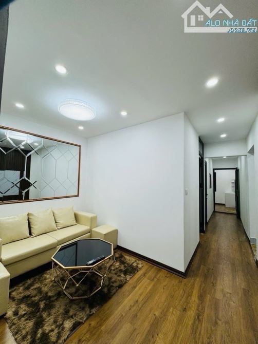 BÁN NHÀ ĐẸP Ở NGAY 3 NGỦ PHỐ 8/3 HAI BÀ TRƯNG - 70 M2-3,2 TỶ - 7