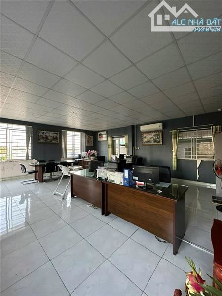 SIÊU PHẨM NHÀ XƯỞNG MẶT TIỀN ĐƯỜNG NHỊ BÌNH – 2230M2, NGANG HIẾM 30M FULL THỔ. GÍA CHỈ 5x - 7