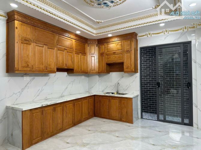 SIÊU PHẨM HƯƠNG LỘ 2 HẺM 6M THÔNG - 56M2 (4x14), 5 TẦNG ĐÚC BTCT - GIÁ CHỈ NHỈNH 6t6 - 7