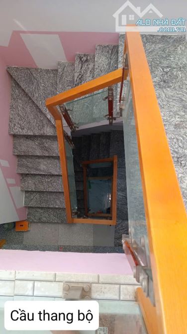 Bán nhà hẻm 4 met Cao Xuân Dục Phường 12 Quận 8. Nhà hẻm an ninh, gần chợ Xóm Củi - 7