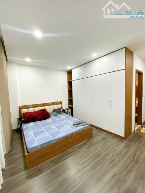 Bán nhà 4.5 tầng ngõ to đường Hồ Sen, Lê Chân, Hải Phòng - 7
