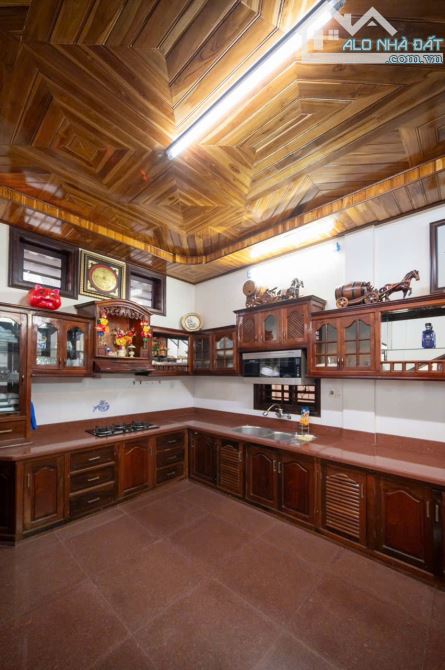 BÁN BIỆT THỰ CAO CẤP KQH KIỂM HUỆ – HÀ HUY TẬP, PHƯỜNG XUÂN PHÚ, TP. HUẾ – 224M² - 7