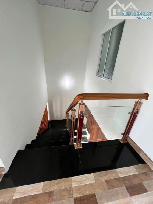 Bán nhà 2 tầng hẻm Lương Định Của ngay chợ Chiều , Vĩnh Ngọc , Nha Trang Giá 2 Tỷ 850 triệ - 7