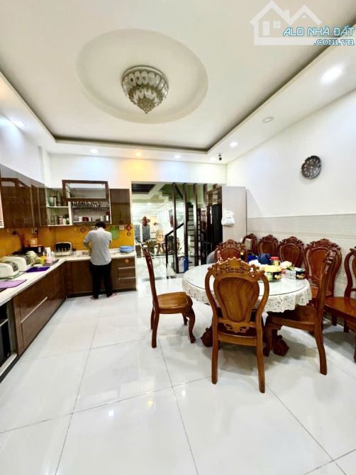 BÌNH PHÚ Q6..BIỆT THỰ 5 TẦNG..THANG MÁY..114M2..CHỈ 20.5 TỶ - 7