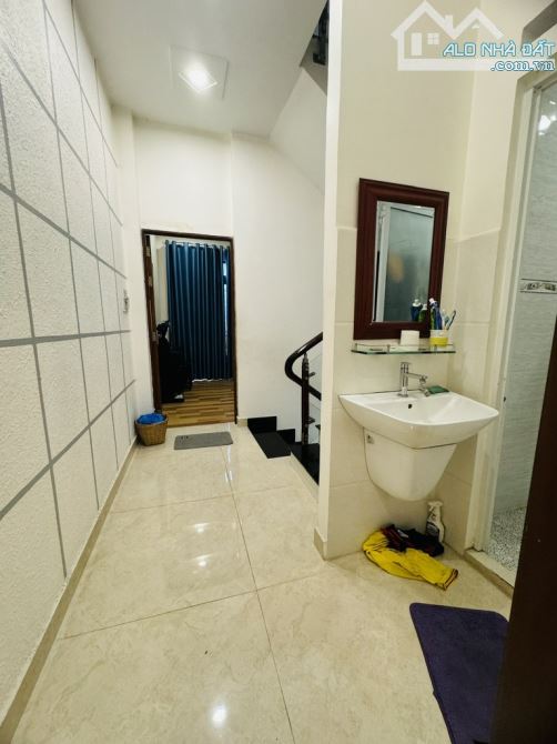 NHÀ ĐẸP HẺM KINH DOANH NGAY 120 LÊ VĂN QUỚI 52M2 3 TẦNG GIÁ 6TỶ THƯƠNG LƯỢNG - 7