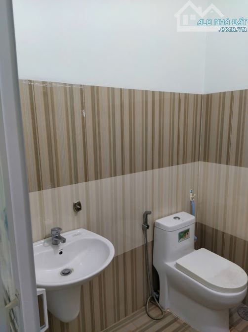 🌺 BÁN NHÀ GẦN BIỂN 2 TẦNG CHỈ 3,9 TỶ CÁCH BIỂN 500m HẺM OTO THÔNG. Không còn căn thứ 2 - 7