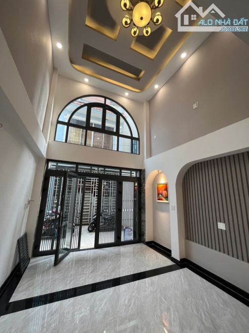 BÁN NHÀ 3 TẦNG - 4 P. NGỦ - HẺM XH - PHAN VĂN HỚN - TTN , Q12 - GIÁ 5,9TỶ - 7