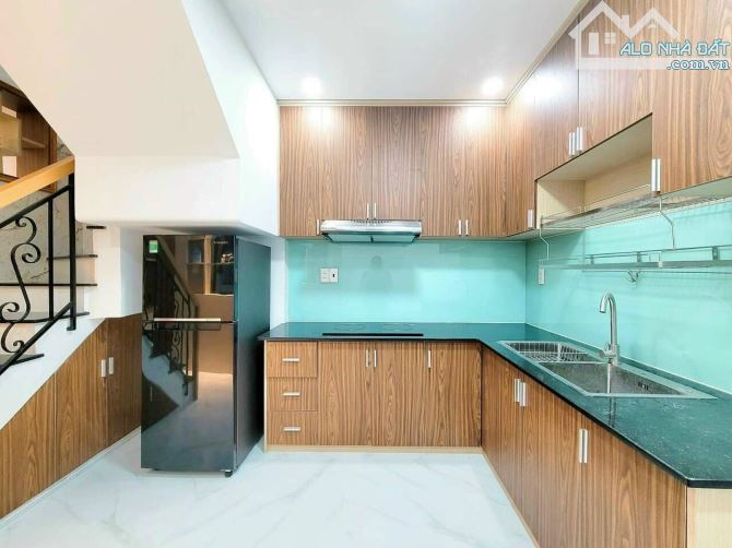 Bán nhà thuê 13tr/ th ngay đường số 20, Thủ Đức, giá 2 tỷ 031 triệu, sổ riêng, đường ô ô - 7