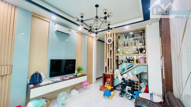 Nhà 4 tầng BTCT – Xe hơi ngủ trong nhà – Hẻm 8m Thoại Ngọc Hầu – Giá chỉ 11.7 tỷ! - 7