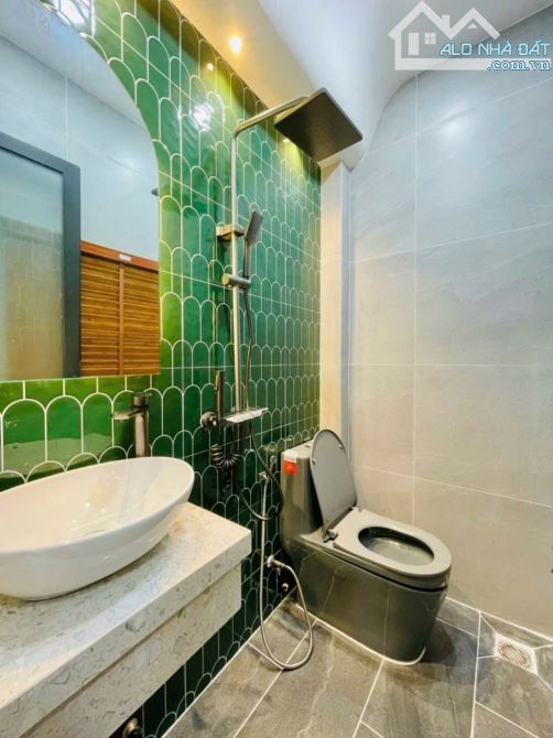 Bán nhà 2 tầng, 54m2 ngay Lê Văn Sỹ, Quận 3. Giá: 3 Tỷ 160. Sổ hồng riêng, hẻm 1/ 4.5m - 7