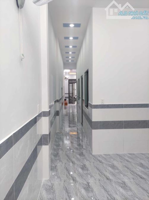 NHÀ CẤP 4 MỚI TINH - 68M2, HXH - SÁT VÁCH HIỆP THÀNH CITY - KHU DÂN TRÍ CAO . - 7