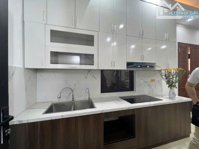 NHÀ ĐẸP Ở LUÔN PHỐ BỒ ĐỀ 70M-6 TẦNG-5MT. 15TỶ NHÀ GẦN HỒ GẦN PHỐ Ô TÔ VÀO NHÀ - 7