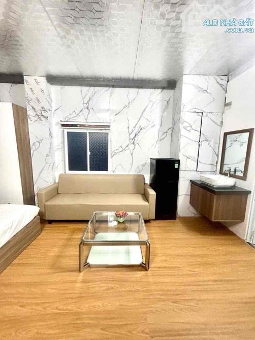TOÀ CĂN HỘ MẶT TIỀN NGUYỄN XUÂN KHOÁT - NGAY BIỂN PHẠM VĂN ĐỒNG - 11 PHÒNG - DT 50tr/th - 7