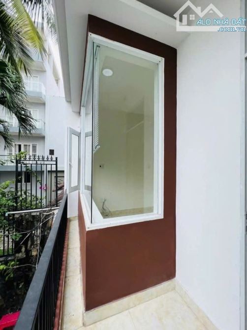 BÁN NHÀ 2 TẦNG, 3 PHÒNG NGỦ - FULL NỘI THẤT - SAU NHÀ MẶT TIỀN ĐƯỜNG HÙNG VƯƠNG - 3.35 TỶ. - 7