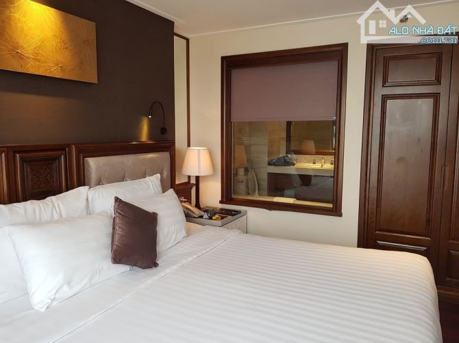 Bán khách sạn 12 tầng MP Hàng Gai 330m² - 91 phòng - 280 tỷ - 8
