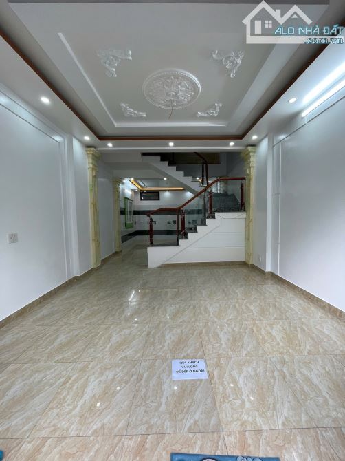 BÁN NHÀ Phố Chợ con vô vàn tiện ích, 55m2 xây 4 tầng kiên cố, ngõ nông - 8